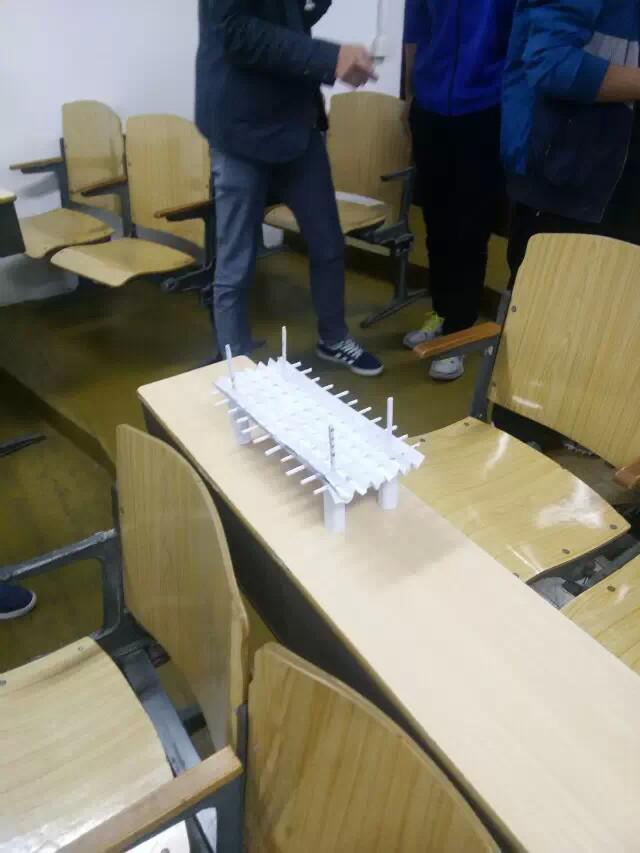 怎么设计出承重好的纸桥