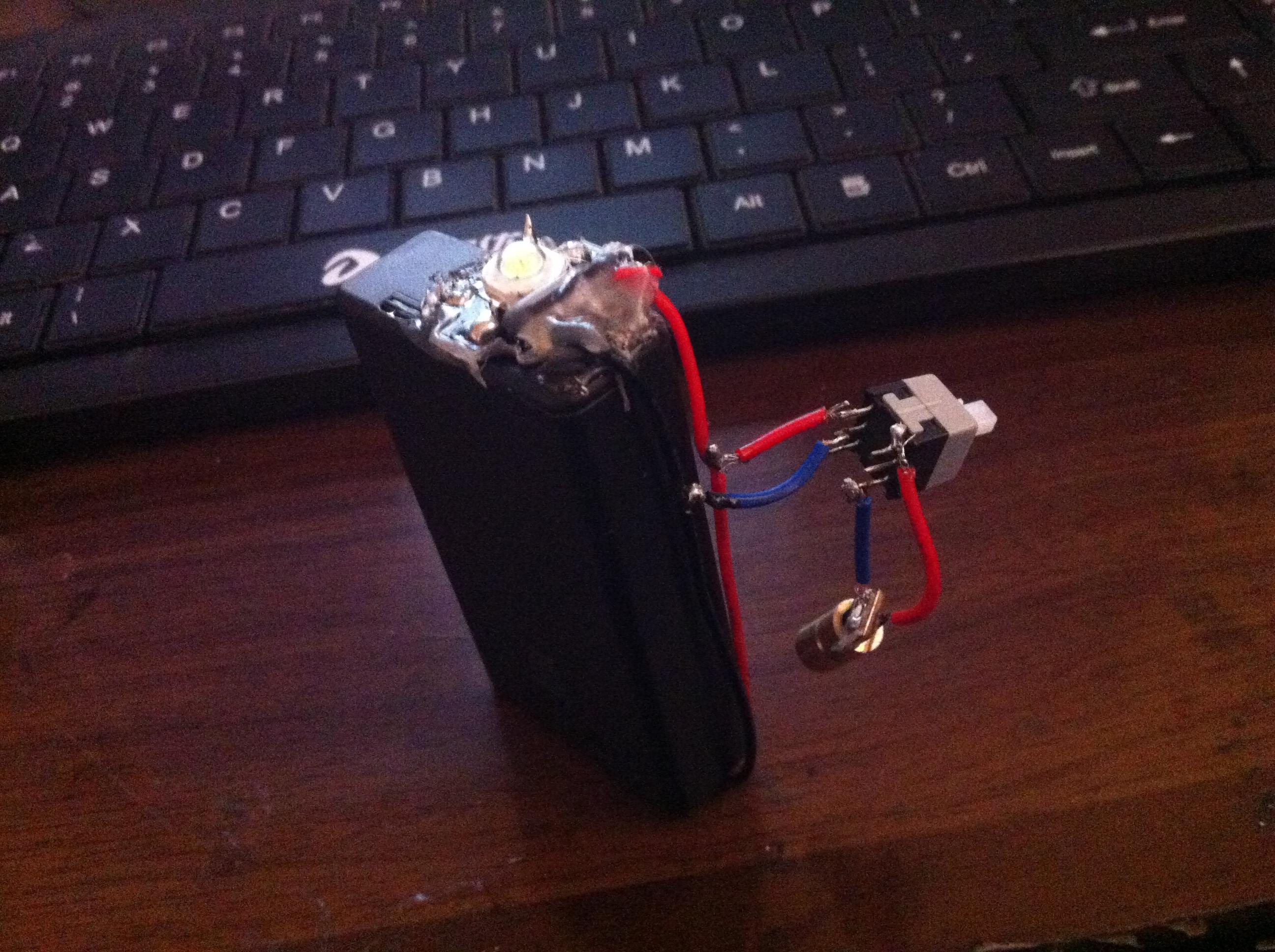 想用led灯珠和激光头做小制作,如何用开关分别