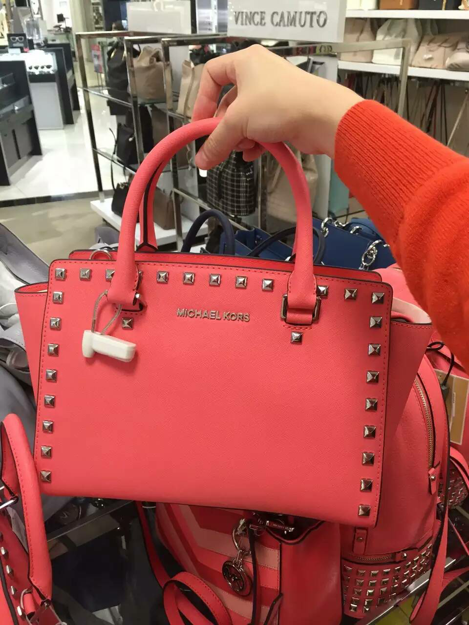 大学生想买一个轻奢包,kate spade,rebecca mi