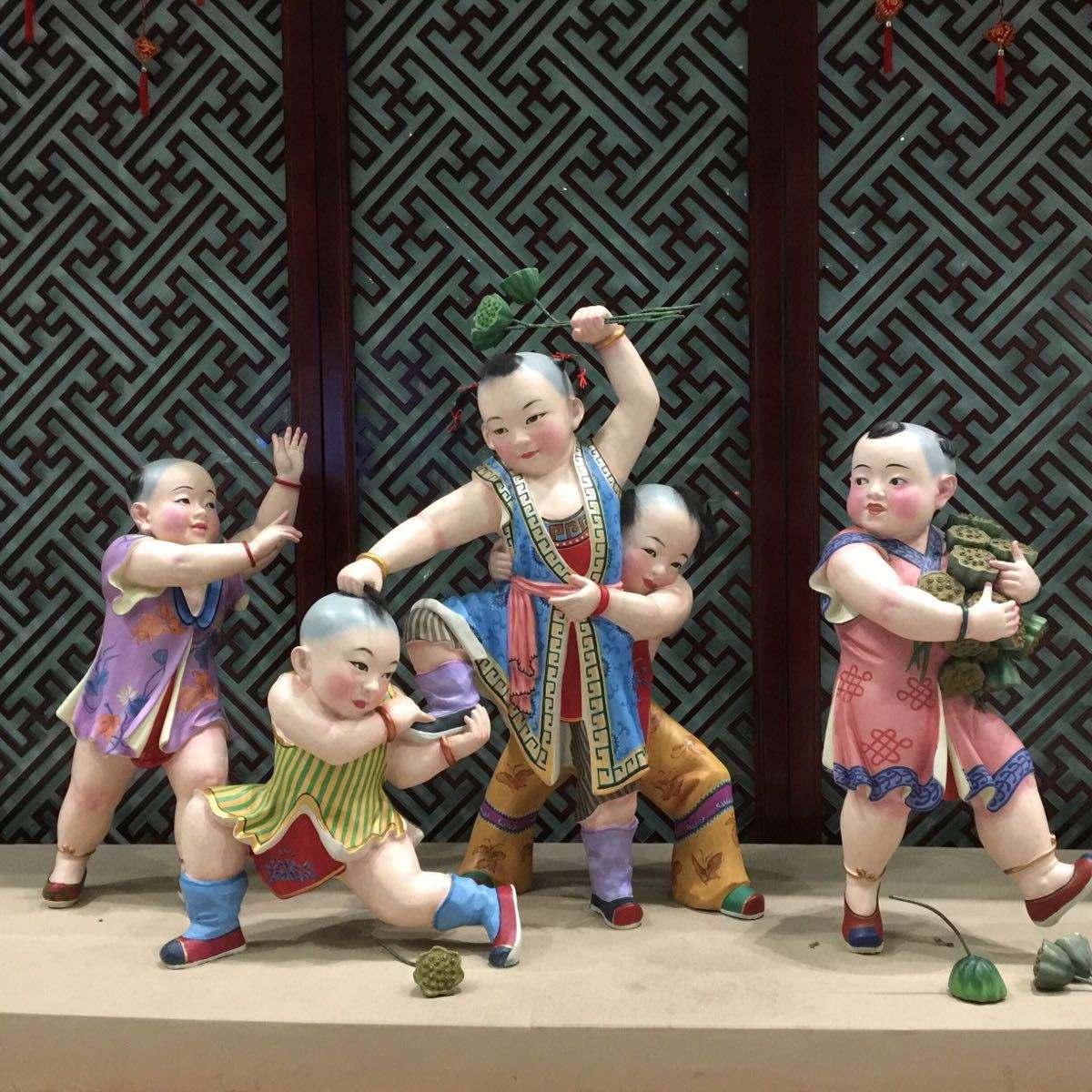 天津泥人张将塑与绘相结合的中国传统彩塑经典