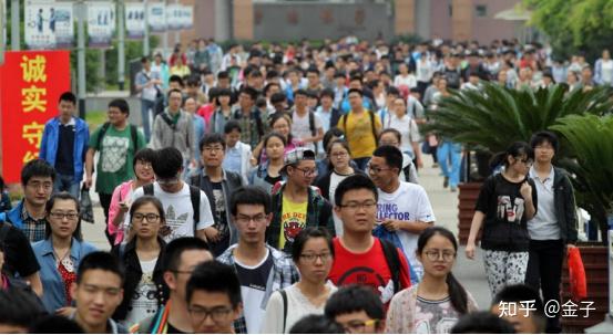 一学校730名新生退学,引教育局通报! - 知乎