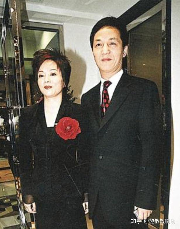 那个导致陈蓉程磊等7名主持人集体被封杀的上海首富周公子到底是谁