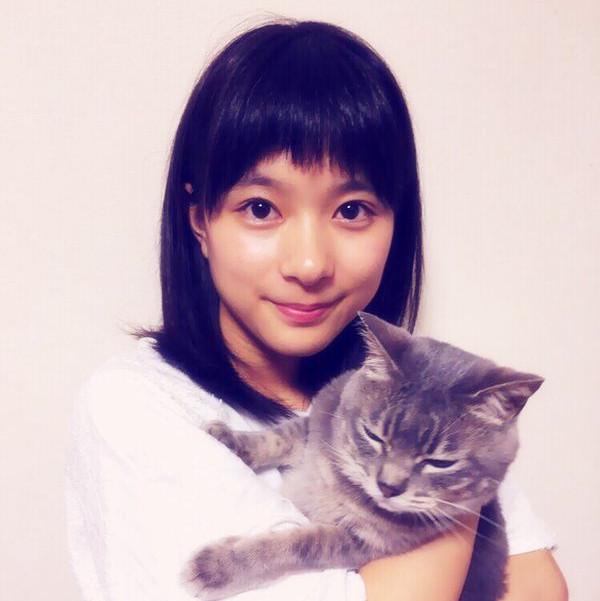 隅野沙耶香(《笨女孩》)36. 风纪委员长(《笨女孩》)37. 白石麻衣38.