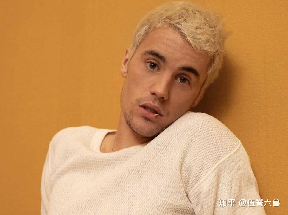 艾薇儿发文力挺比伯呼吁多关注莱姆病有同样经历才感同身受