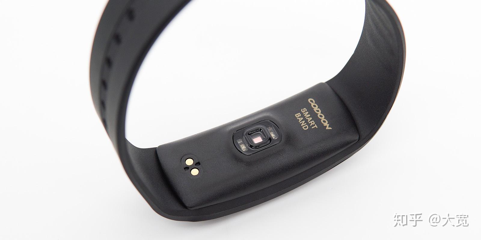 6767回顾文章开头说的那句话,咕咚手环之所以能够与同类产品拉开