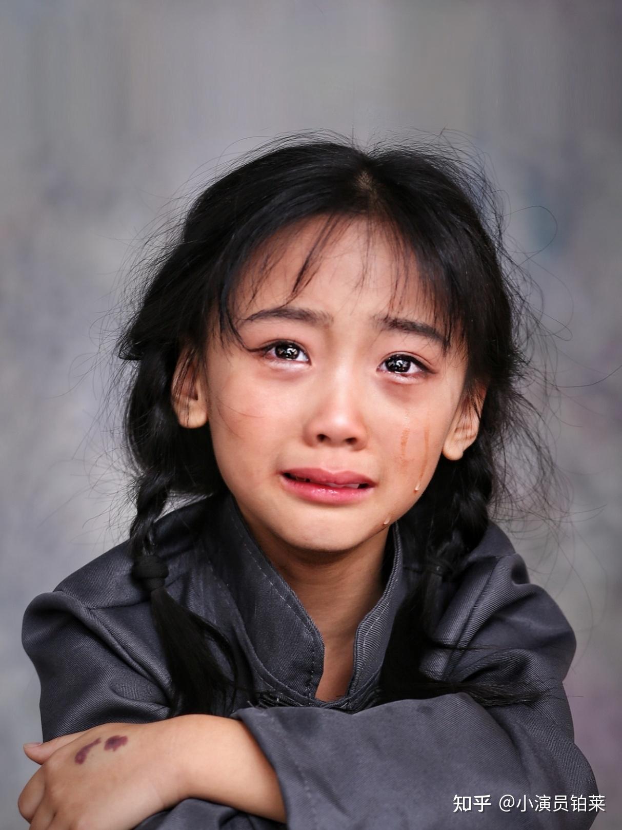 2022年11月参演央视历史剧《悦来》,饰演小女一胡冰卿小时候.