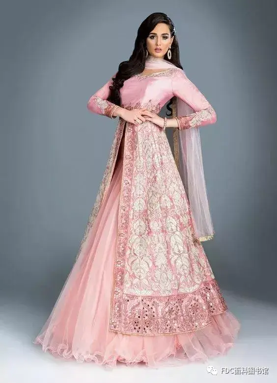 异域美服——巴基斯坦经典女套装anarkali