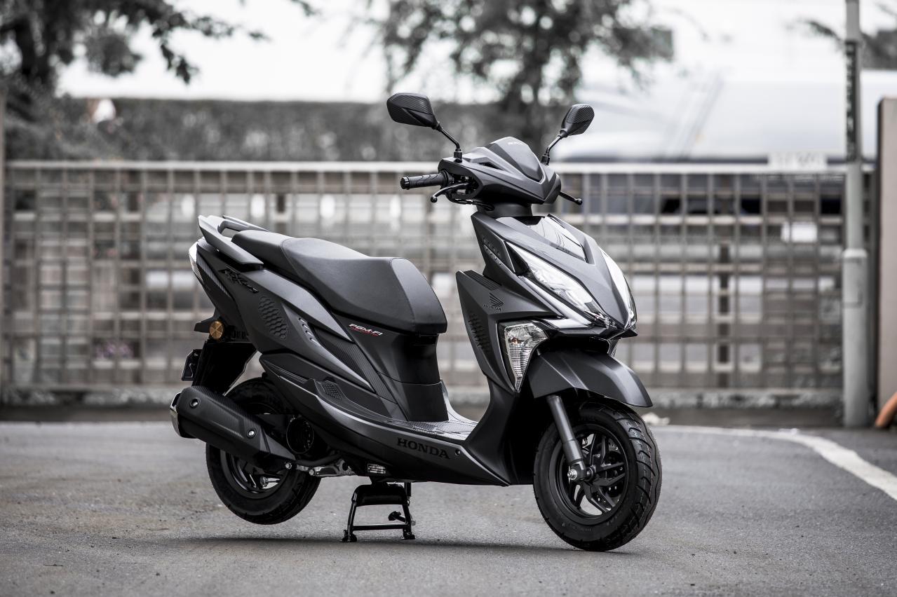 万元级小踏板绝佳之选新大洲本田裂行rx125