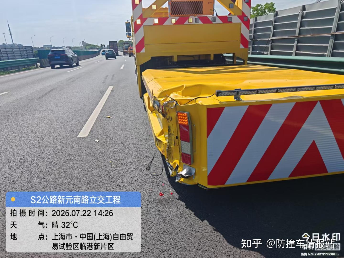 防撞车事故现场直击:吸能效果好不好,撞完才知道