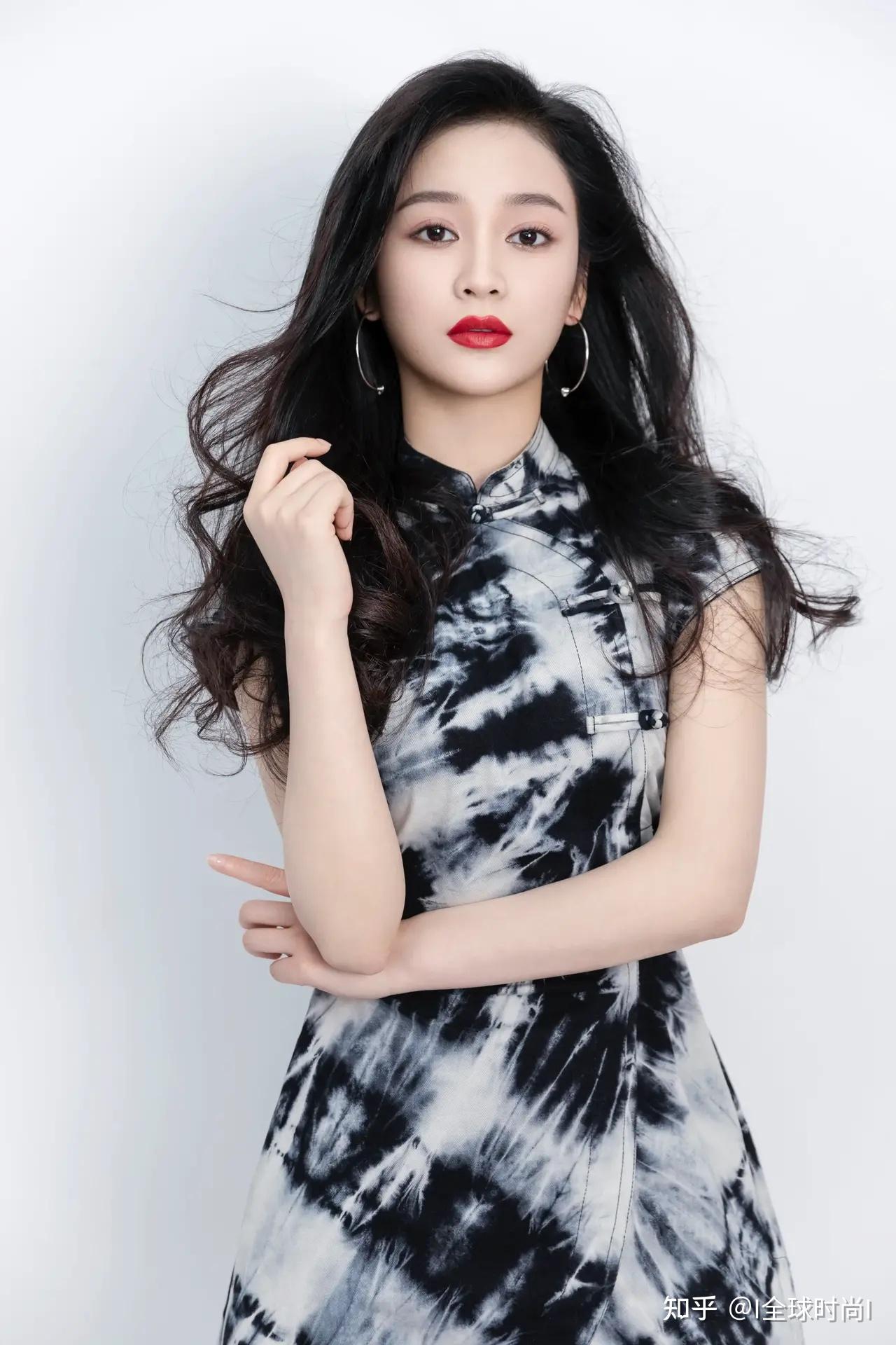 新晋性感女神王一菲 颜值在线身材窈窕 衣品更是一绝 - 知乎