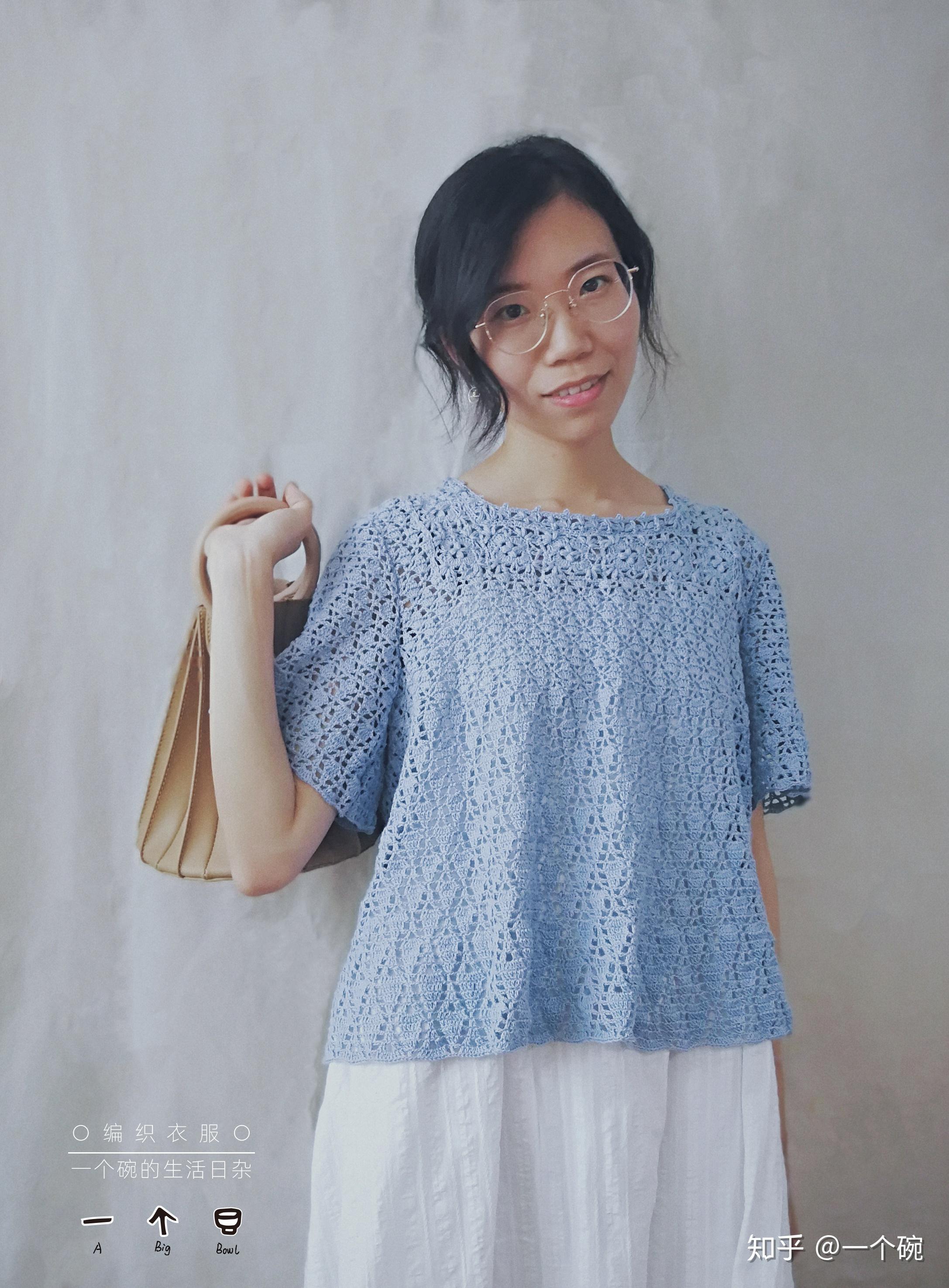 no6钩织一件带波浪的罩衫