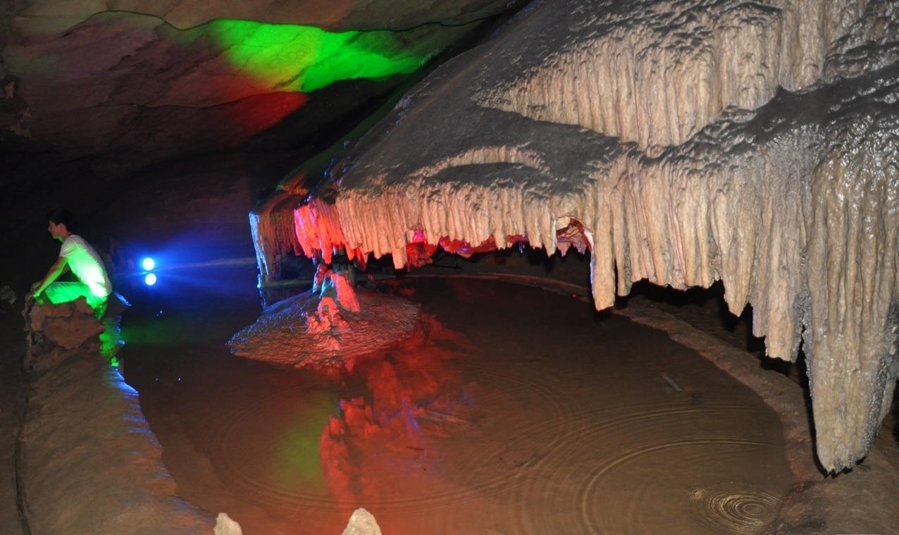 湖北恩施东方恋爱之都心情放松之市可以忘乎一切烦恼的地方