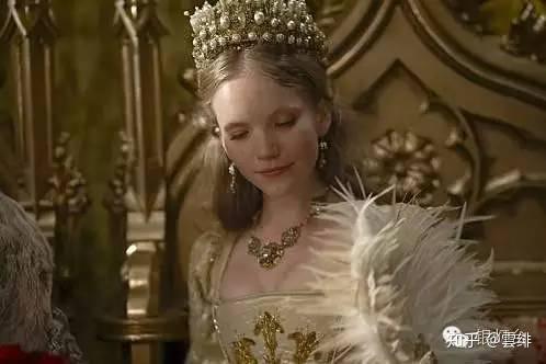 《都铎王朝》的凯瑟琳·霍华德可谓是六位王后中的一个亮点.