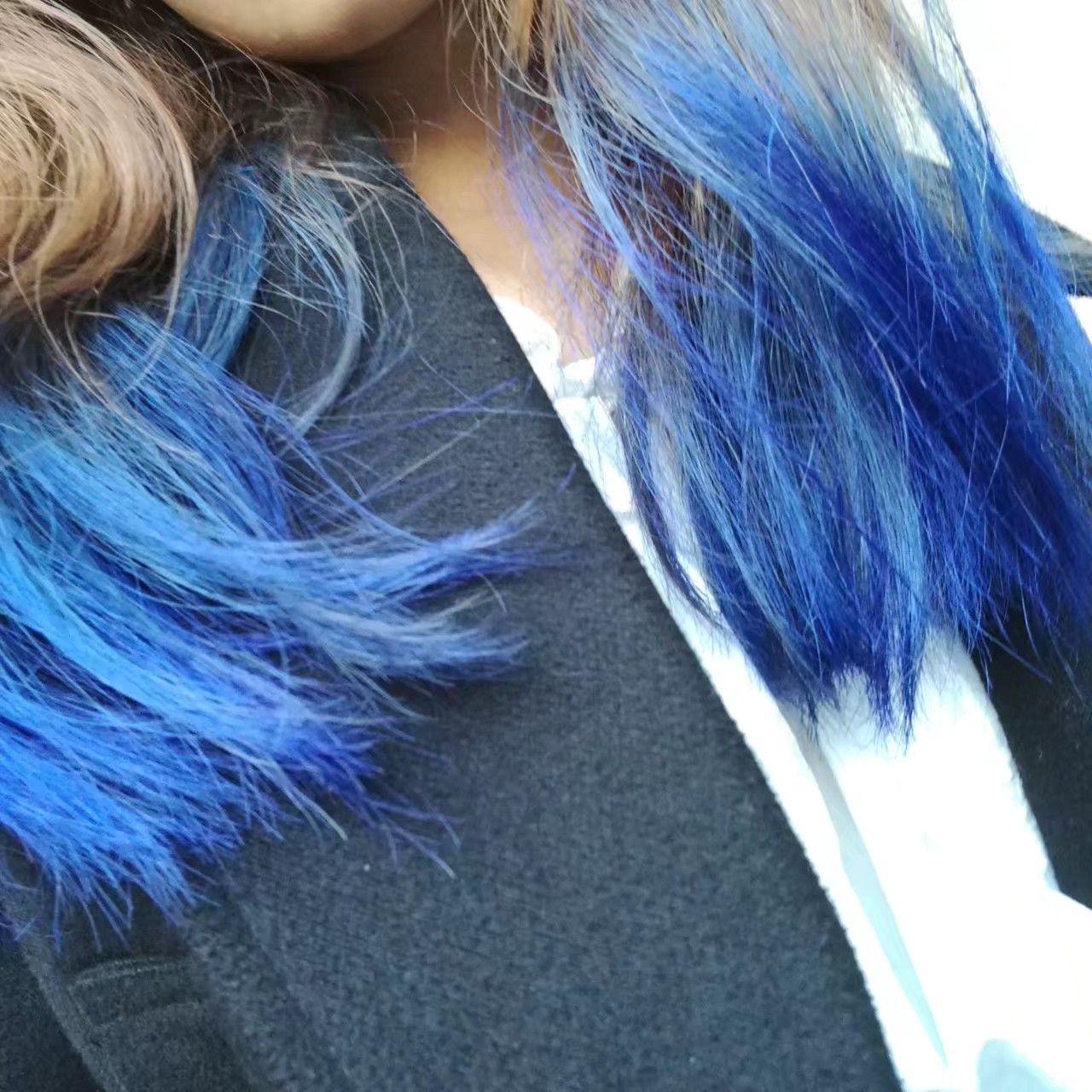 染蓝绿色的头发是种怎样的体验