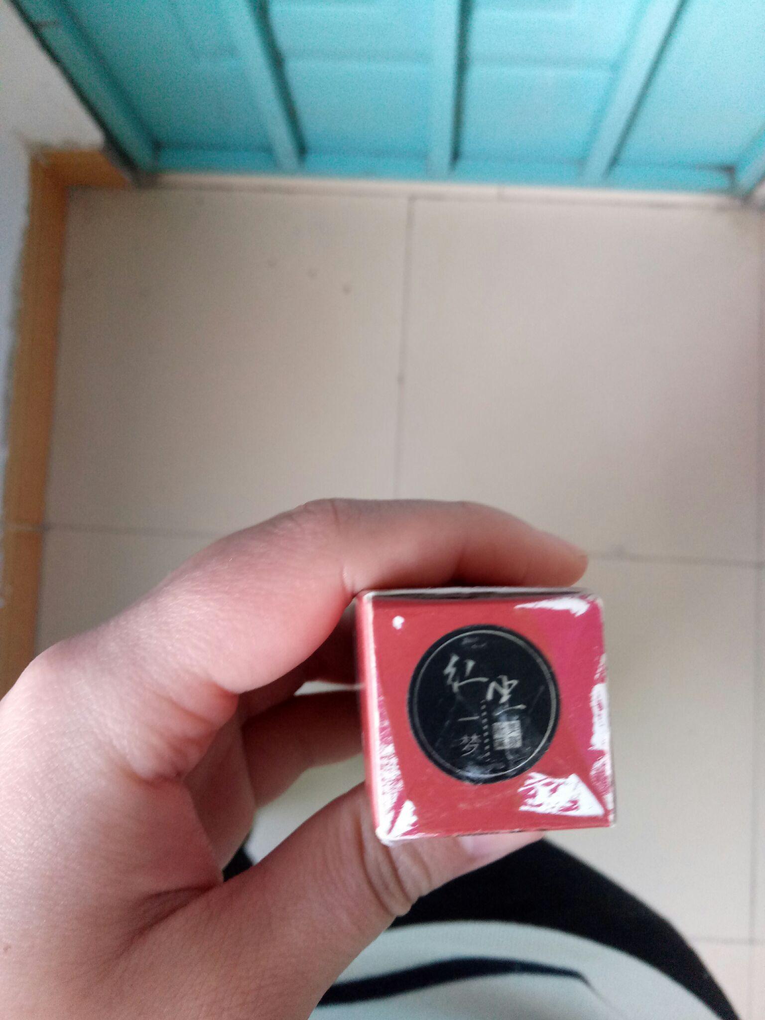 美康粉黛的哪款口红颜色比较适合女大学生日常