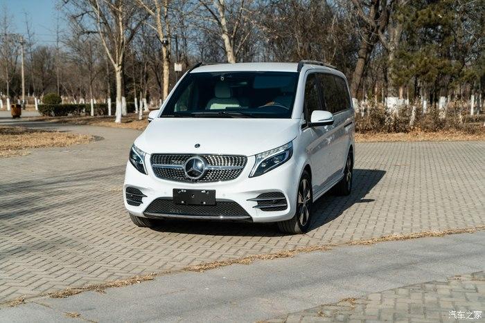 真香警告白色款奔驰v260l巅峰改装欢迎鉴赏