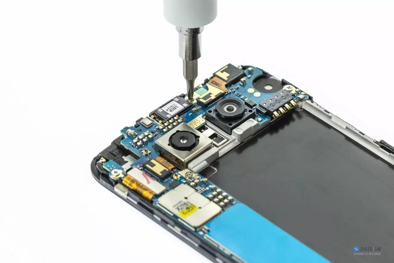 拆解lgg5模块化手机和它的朋友们