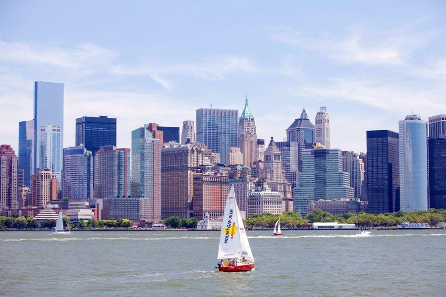 469个车站的地铁,还有肯尼迪国际机场,拉瓜迪亚机场以及纽瓦克自由