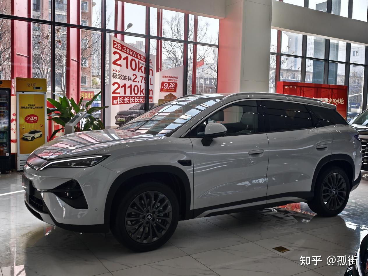 去店里看了宋Ultra EV,这配置和价格,真不给对手留活路