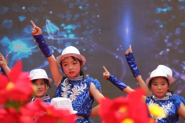 六一儿童节舞蹈《快乐崇拜》完整版教学，少儿舞蹈,舞蹈,广场舞,好看视频(少儿舞蹈大赛一等奖视频)