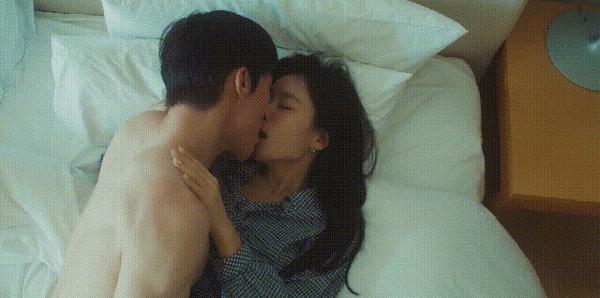 《一吻爆炸》网飞爆款！土甜韩剧天花板！