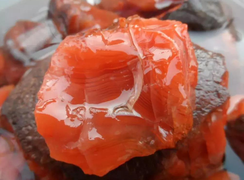 南红玛瑙的赌石可以作假吗鉴别南红原石的方法分享