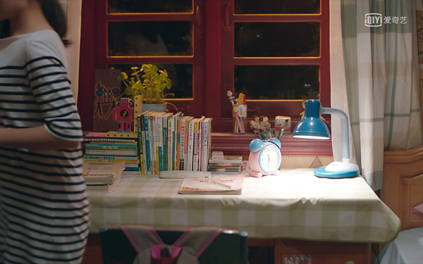 余周周一个非典型文科女学霸网剧你好旧时光