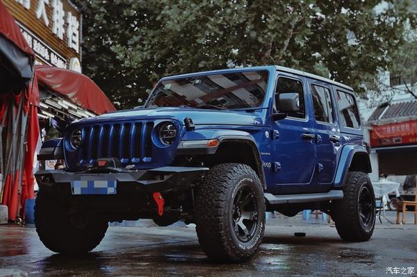 狂拍今天偶遇的牧马人jl撒哈拉太帅了啊