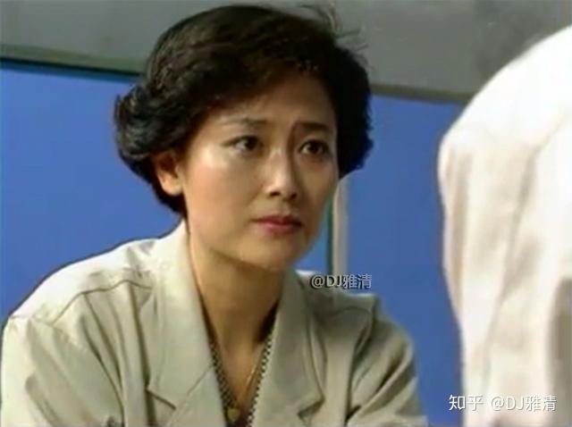 左翎扮演梁淑贞