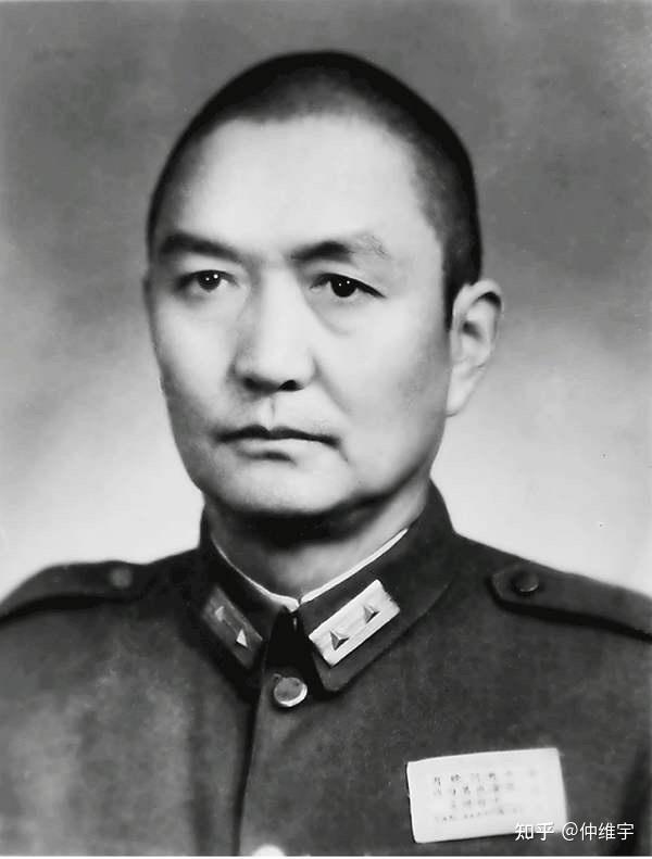 1949年卢汉接到蒋介石密杀令，添一笔救下我方200人，密令变废纸 - 知乎