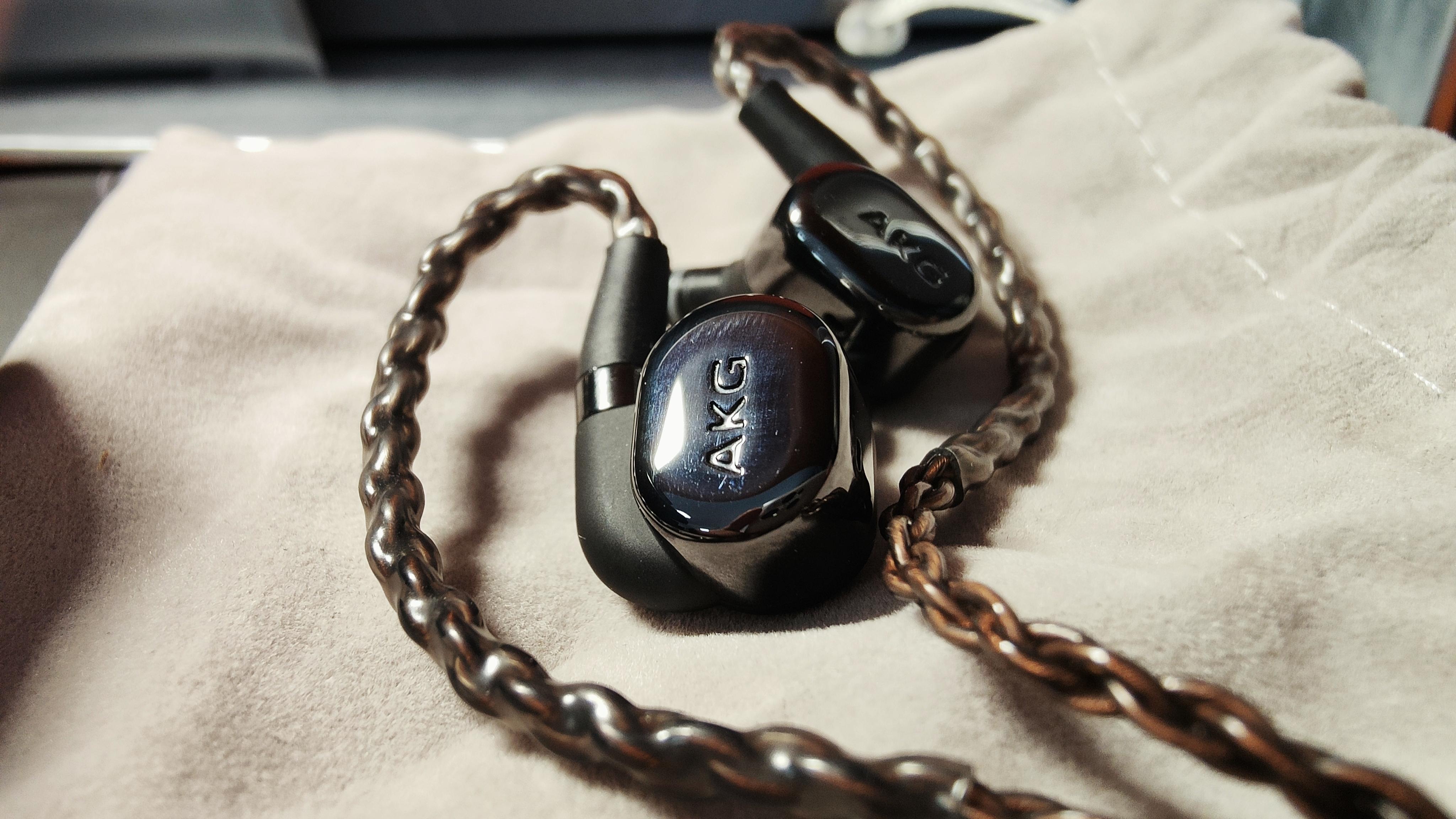 akg n5005(参考管) ◆ 还原杂食向