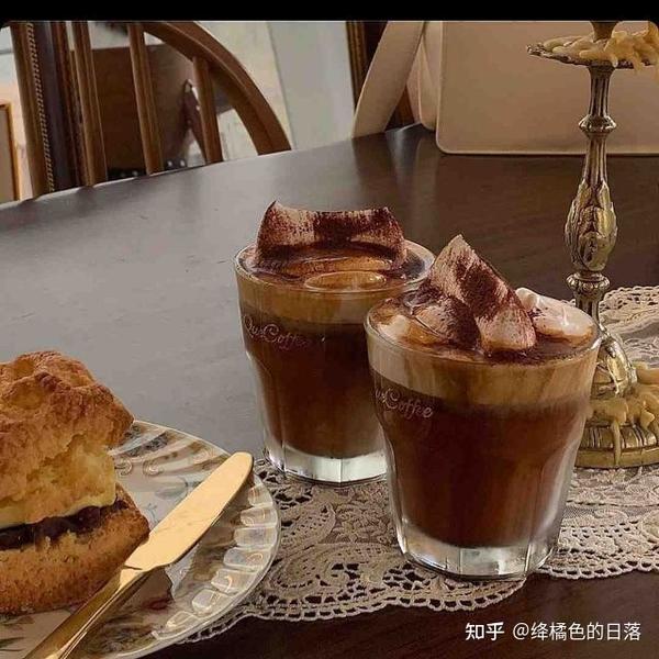 浪漫文案高级感小众情话(浪漫又暖心的爱情文案，建议收藏发给你爱的那个人)
