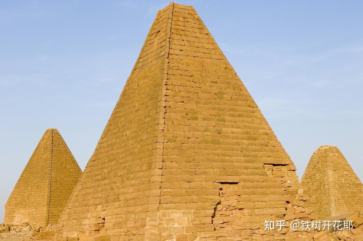 的分析研究,连续发了五期科考发现,认为钻石山是全球最大的阶梯金字塔