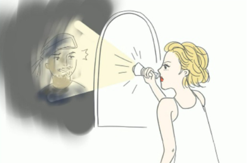 一面神秘又危险的镜子双面镜