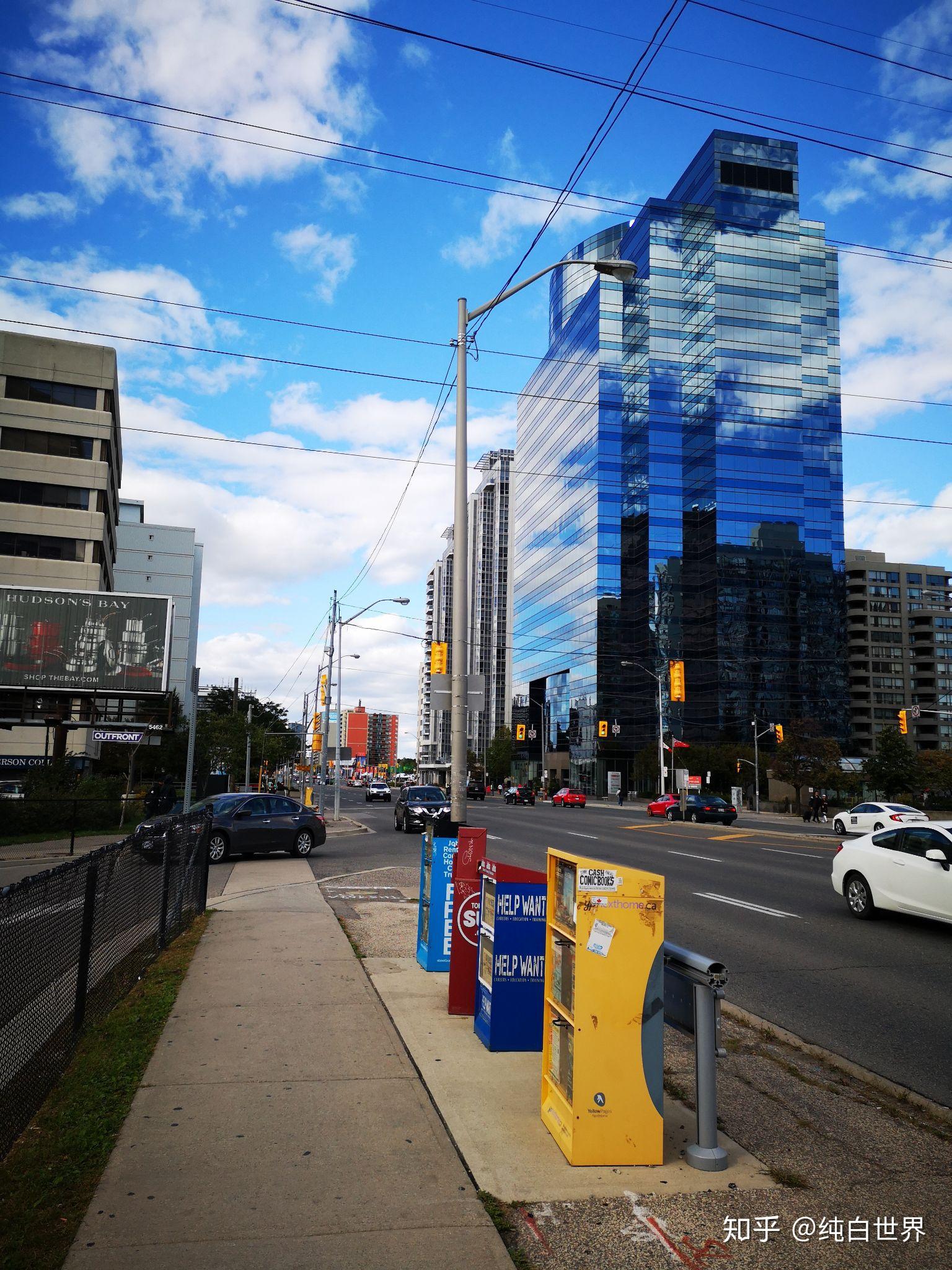 加拿大的小城市舒服还是多伦多温哥华这样的大城市舒服