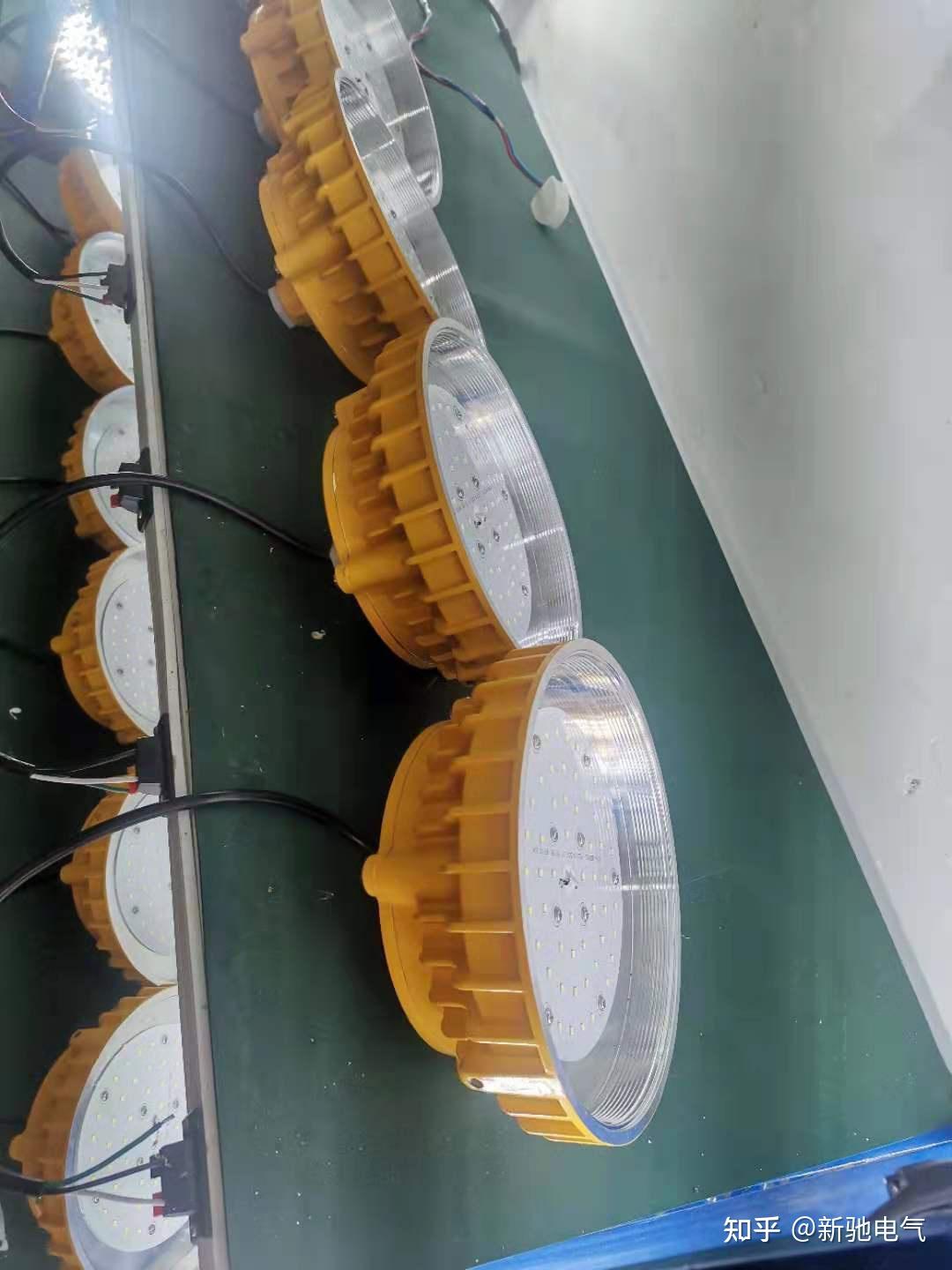 厂用220v50w免维护防爆灯防水防尘工厂照明超亮