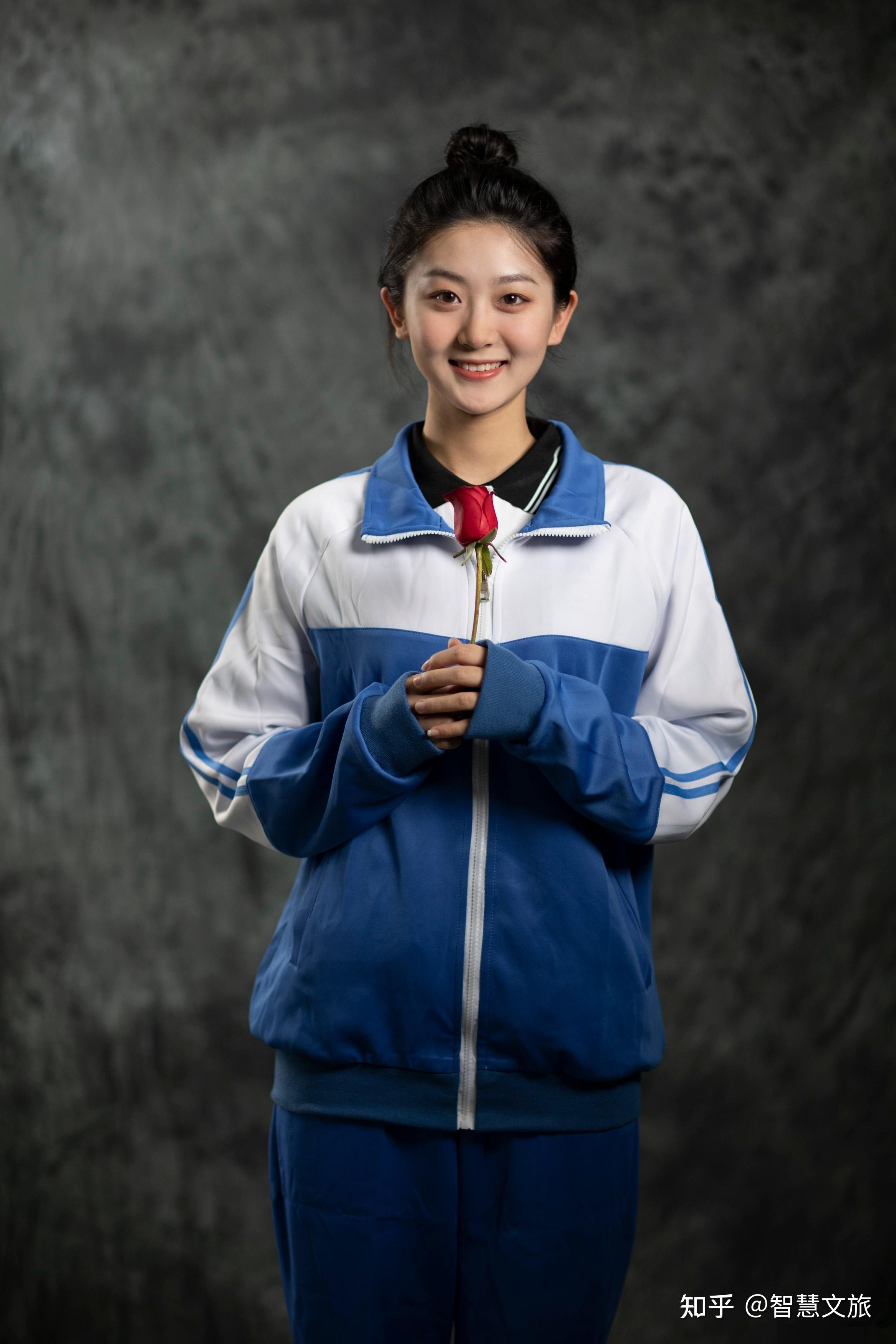 世姐冠军专访 | 钟雨轩——台前幕后不一样的风采