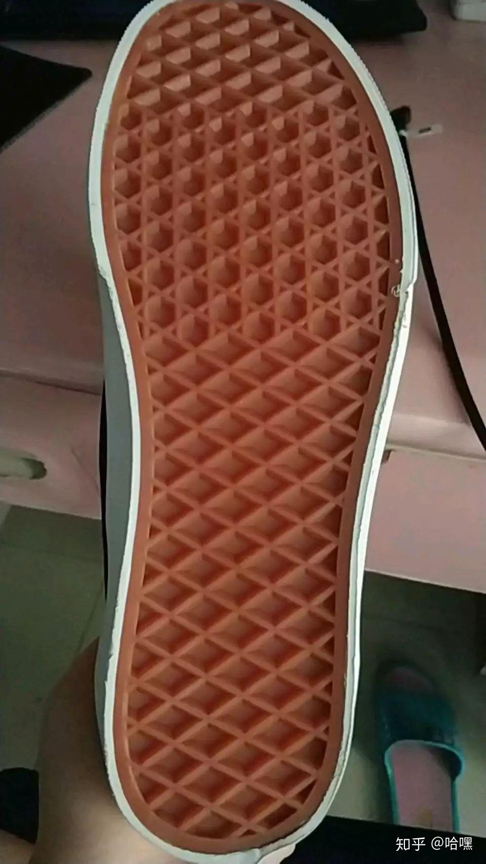 新买的vans鞋底比较硬所以麻烦大神看一下真假