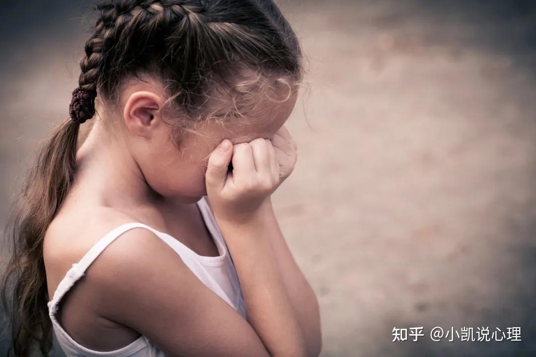 心理学上有一个词叫：童年创伤（深扎在心灵的隐痛） - 知乎