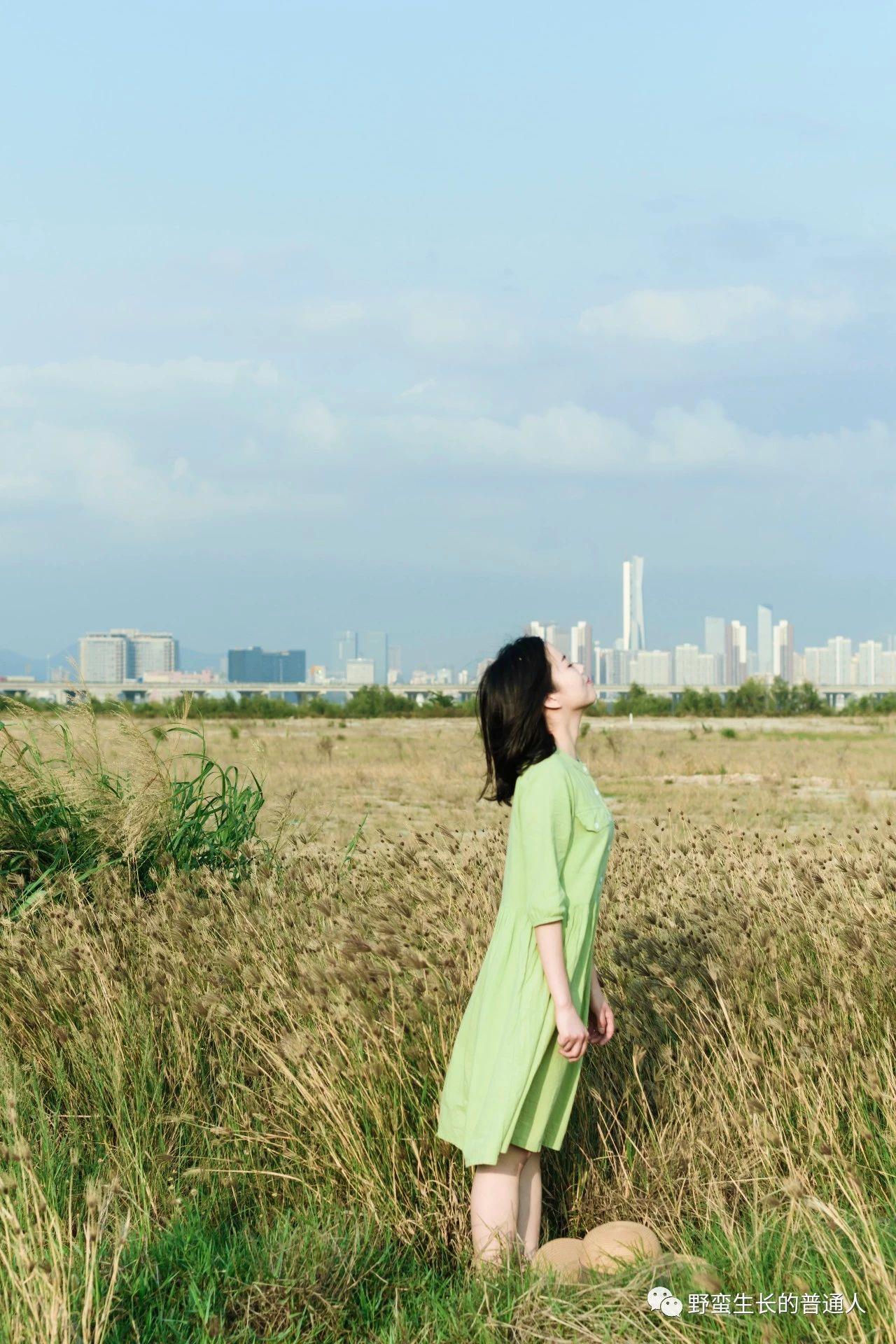 旅行路中怎么摆姿势拍拍出自然清新的照片