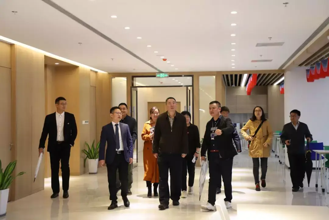 雁塔促发展,慧康助卓越丨雁塔区领导莅临慧康生物科技产业园调研