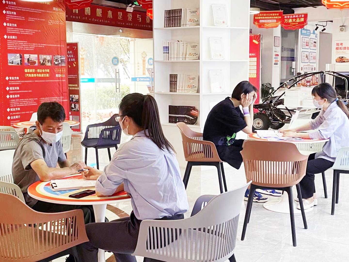 周末校园开放日 | 来学校实地考察的4大优势，你还不知道？ - 知乎