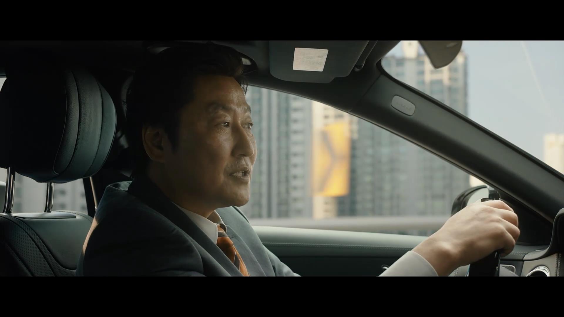 《寄生虫》这世界就在你眼中