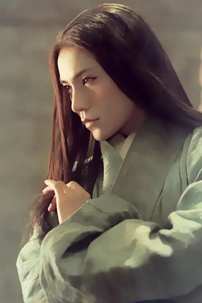 难怪当时观众会说,《画皮2》不应该让周迅和赵薇演狐狸精,陈坤才最像