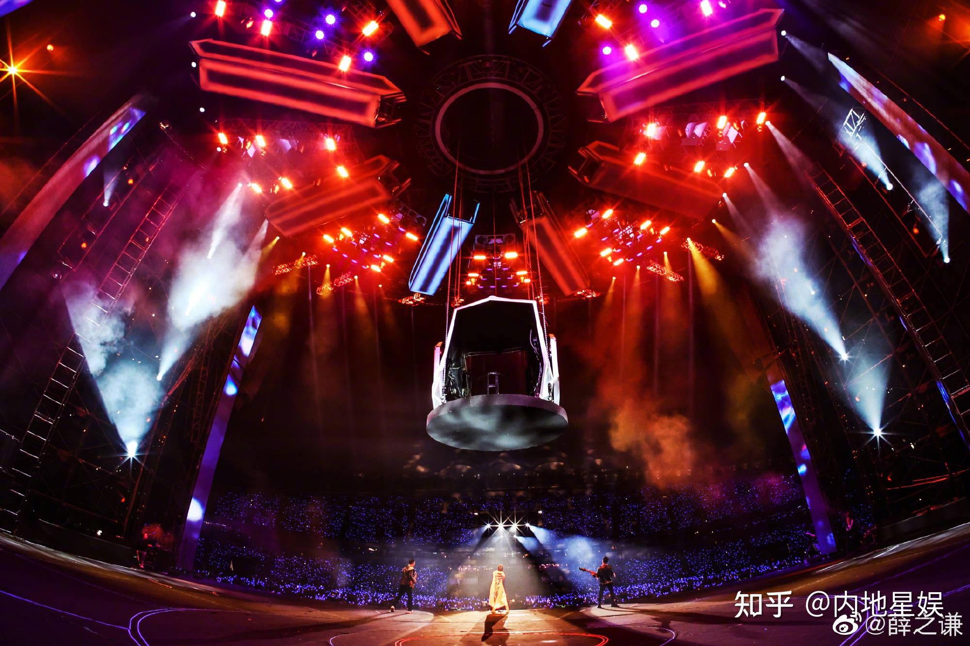 薛之谦演唱会广州站举行 歌迷开启自助式合唱|薛之谦|演唱会|粤语_新浪新闻