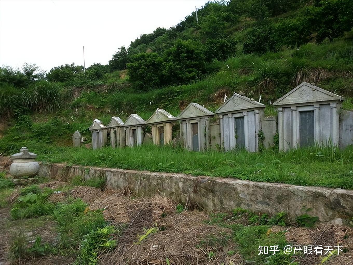 广西通天蜡烛坟图片