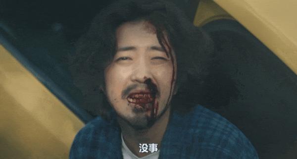 《惩罚循环》重口、荒诞、中二,这新片太猛了!