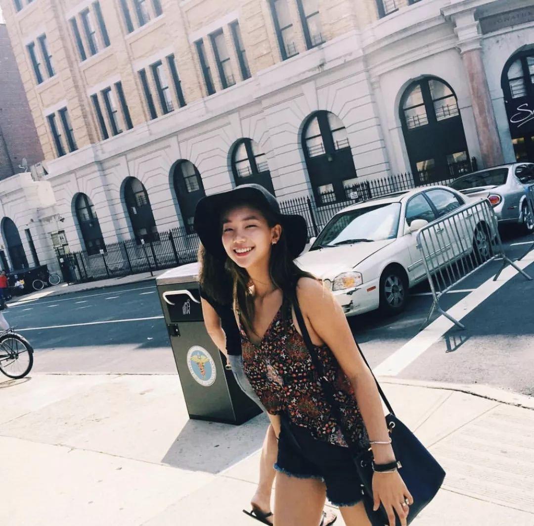 0?她是高级脸的大势模特「李皓京」!