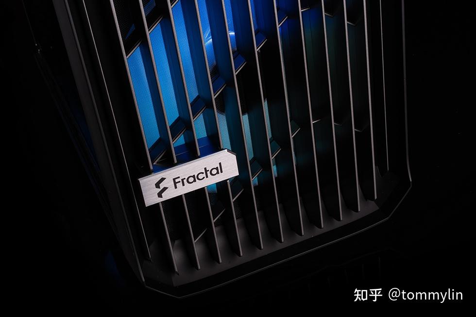 风冷执行者fractaldesigntorrentcompact装机展示