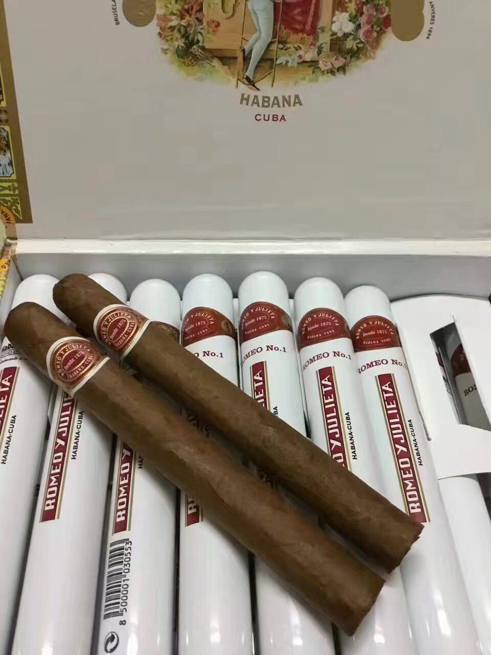 长度: 140毫米 环径: 42 规格: 中型 描述: 这个中等浓郁的雪茄是一个